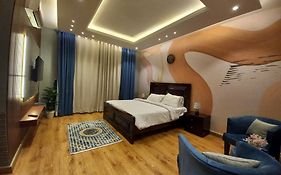 Royal Lodge By Hotel Demanchi